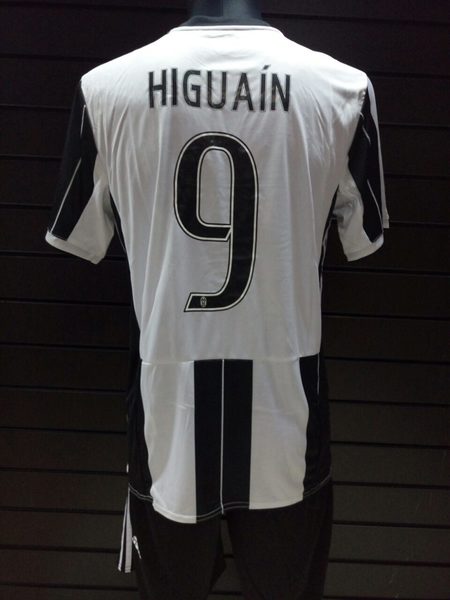 форма Juventus №9 HIGUAIN  2016-2017
