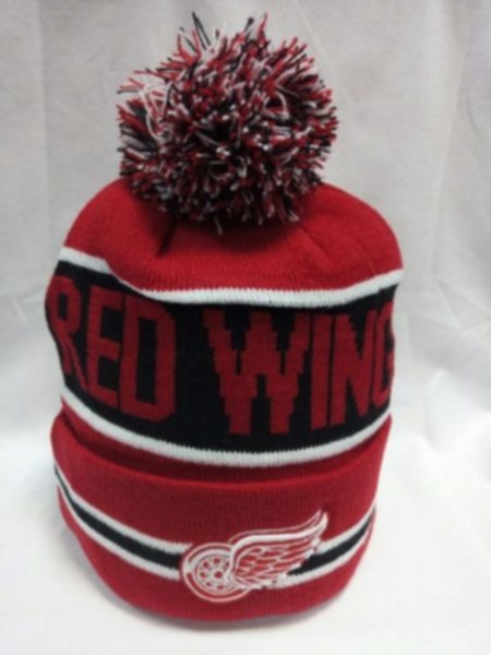 шапка Detroit Red Wings   акрил  100%