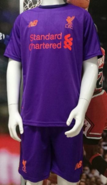 форма Liverpool   резервная  2018-2019