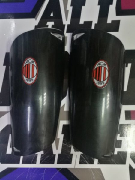 щитки детские AC Milan