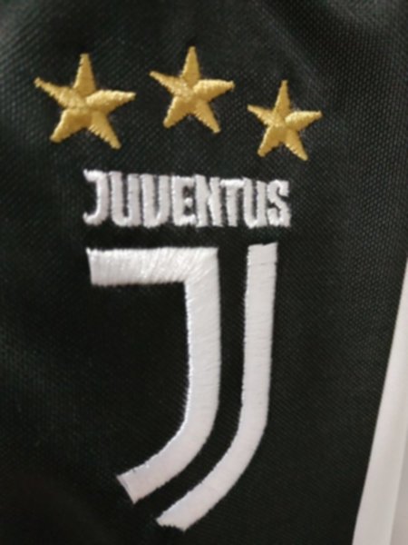 форма детская Juventus №17 Mandzukic  домашняя  2018-2019