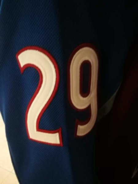 свитер хоккейный Colorado Avalanche №29 MacKINNON