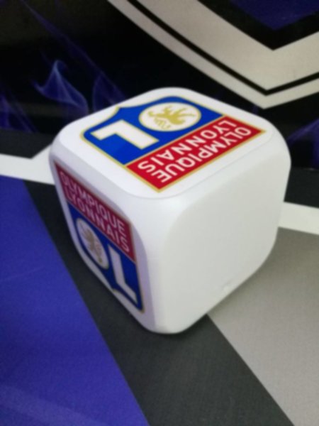 часы с LED Lyon  8х8х8см 