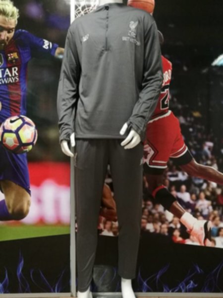 тренировочный костюм Liverpool  2018-2019