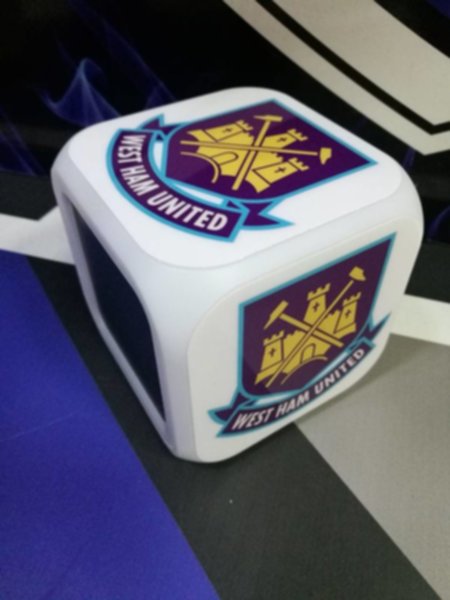 часы с LED West Ham  8х8х8см