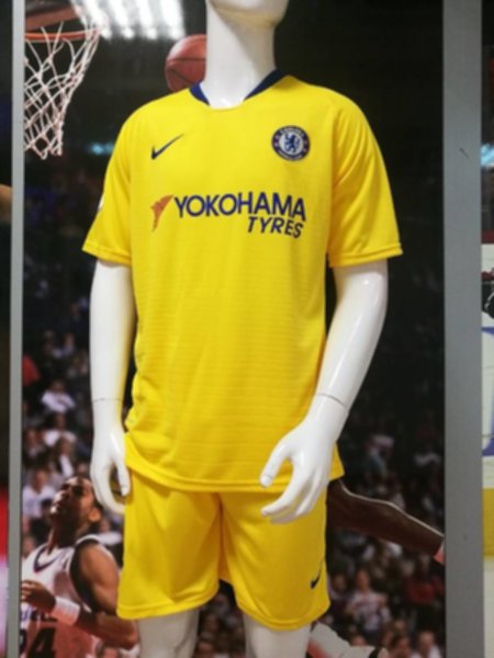 форма Chelsea 2018-2019  гостевая