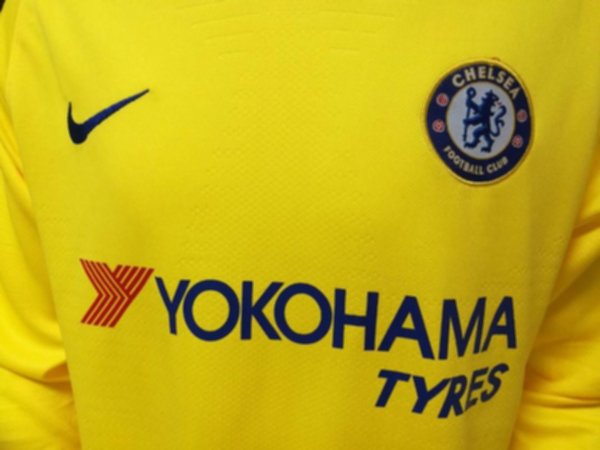 форма Chelsea  длинный рукав  2018-2019  гостевая