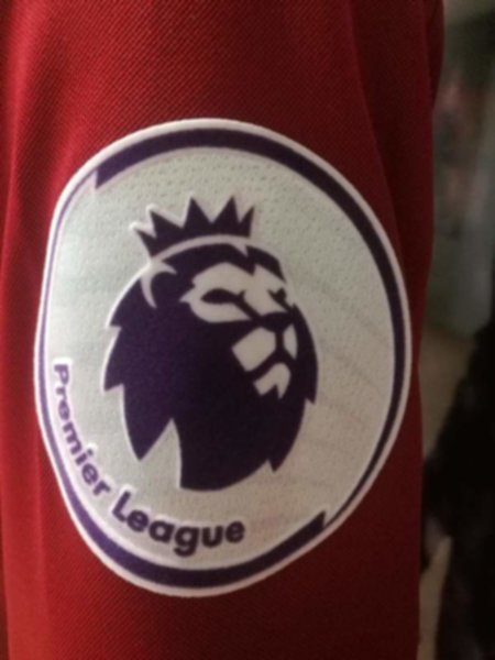 форма Liverpool  длинный рукав  №11 M.SALAH  2018-2019 домашняя