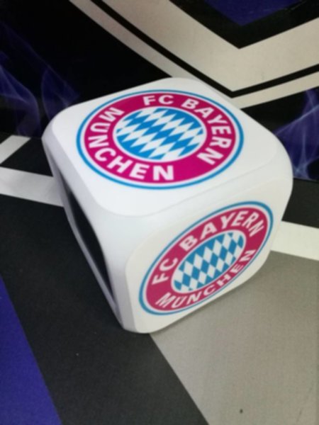 часы с LED Bayern Munchen  8х8х8см