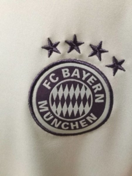 форма Bayern Munchen  2018-2019  гостевая