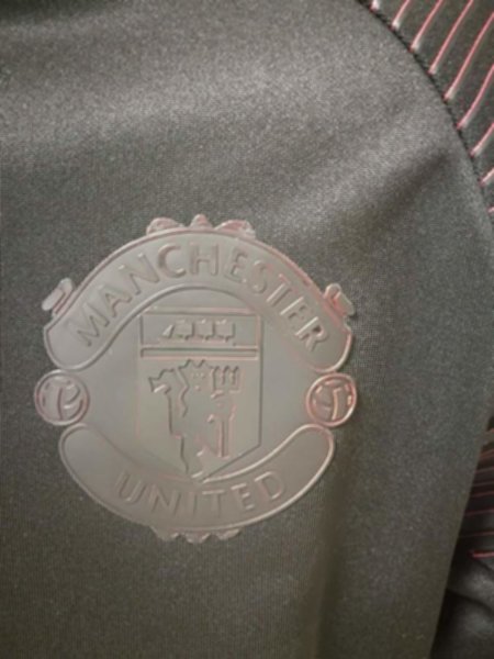 мастерка Manchester United adidas 2018-2019