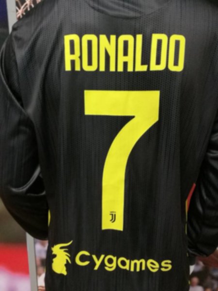 форма Juventus  №7 RONALDO  длинный рукав  2018-2019  резервная