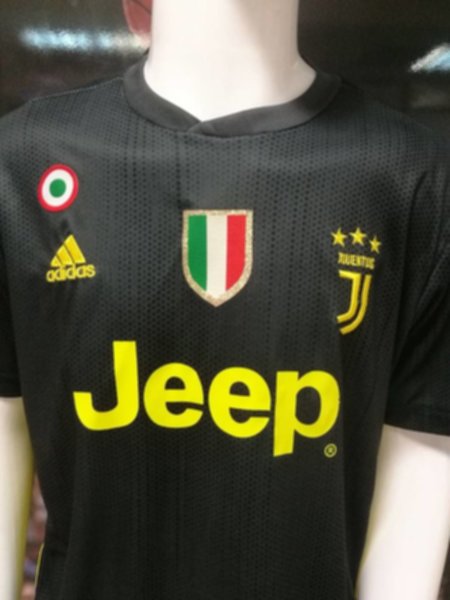 форма Juventus №7 RONALDO  2018-2019  резервная