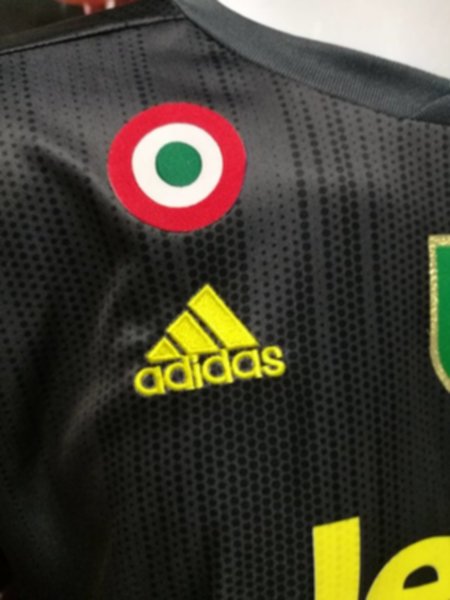 форма Juventus  длинный рукав  2018-2019  резервная