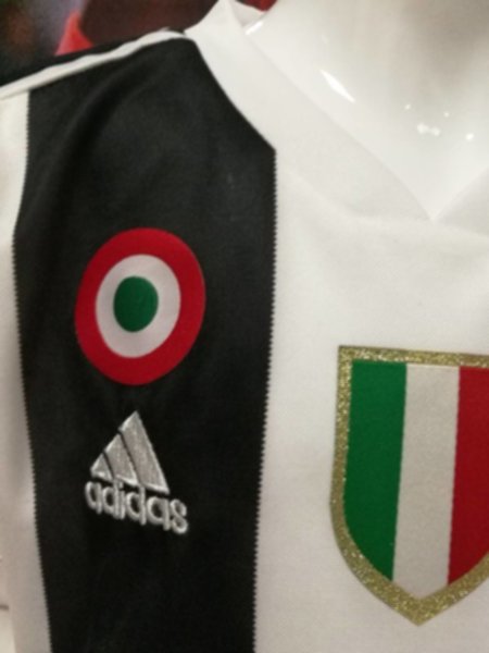 форма Juventus  2018-2019 домашняя