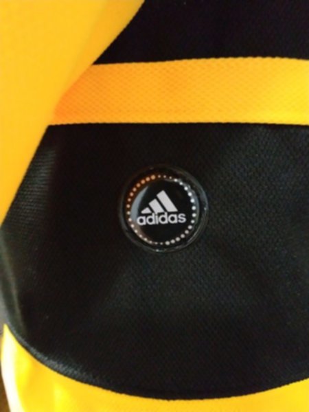 свитер хоккейный Boston Bruins  adidas  Winter Classic 2019