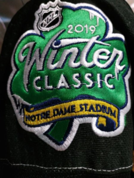свитер хоккейный Boston Bruins  adidas  Winter Classic 2019