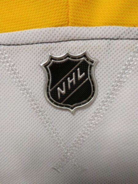 свитер хоккейный Boston Bruins  adidas  Winter Classic 2019