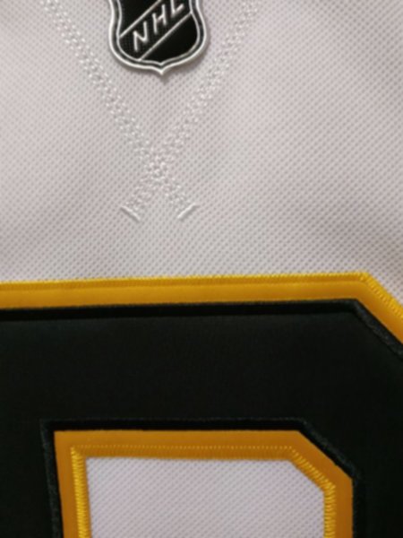 свитер хоккейный Boston Bruins  adidas  Winter Classic 2019