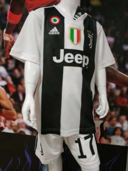 форма детская Juventus №17 Mandzukic  домашняя  2018-2019