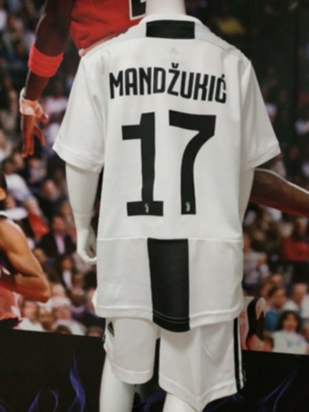 форма детская Juventus №17 Mandzukic  домашняя  2018-2019