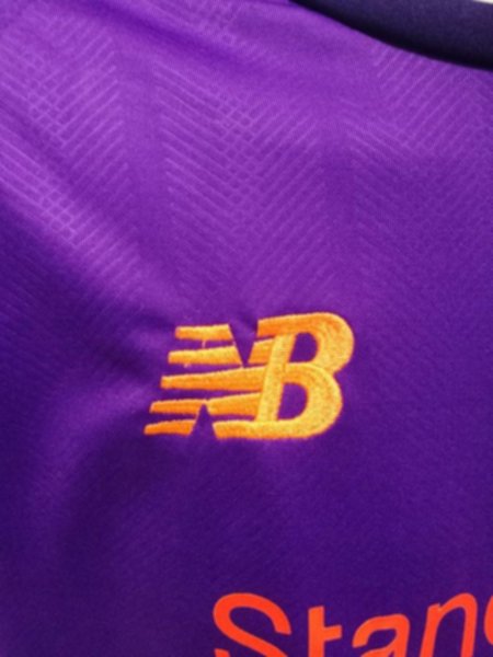 форма Liverpool   резервная  2018-2019