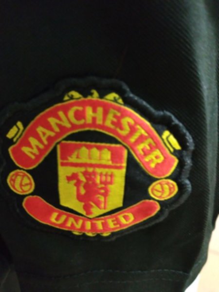 форма Manchester United №6 Pogba  длинный рукав  домашняя  2018-2019