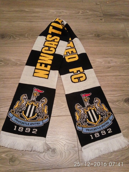 шарф Ньюкасл Юнайтед