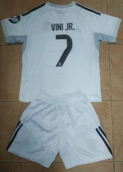 форма  Real Madrid №7 VINI JR.  2025-2026 adidas,домашняя,полиэстер 100%