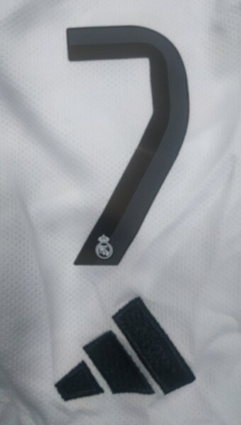 форма  Real Madrid №7 VINI JR.  2025-2026 adidas,домашняя,полиэстер 100%