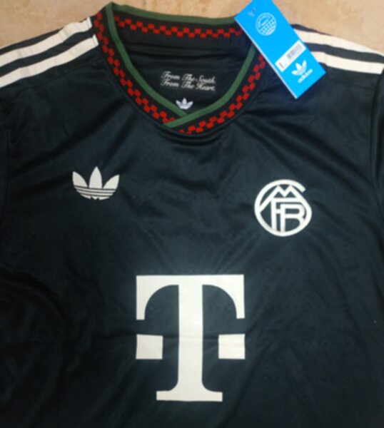 форма Bayern Munchen  №8 GORETZKA  2025-2026 adidas,резервная,полиэстер 100%
