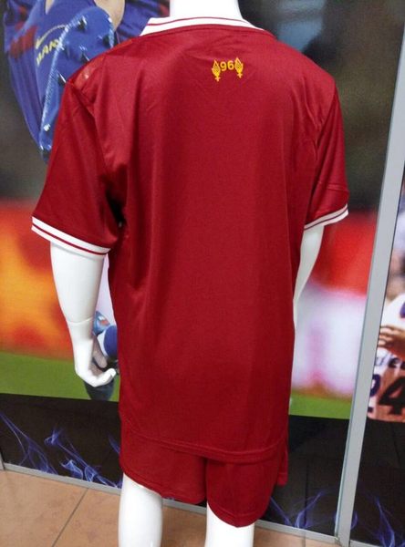 форма детская Liverpool  домашняя  2017-2018