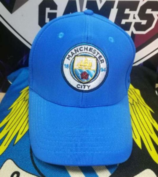 бейсболка Manchester City