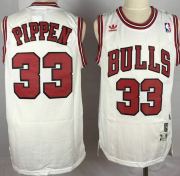 майка баскетбольная Chicago Bulls №33 PIPPEN adidas 