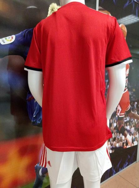 форма Manchester United  домашняя  2017-18