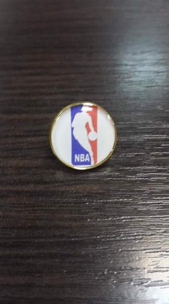 значок NBA №0323
